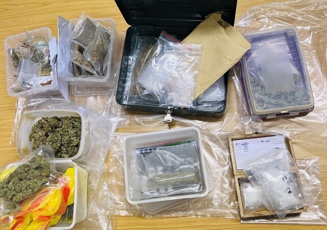 Ascherleben: Polizei durchsucht Wohnungen und findet Drogen