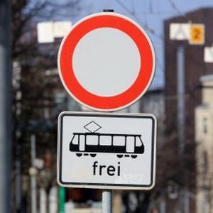 MVB-News: Sanierung der Fahrbahn auf der Halberstädter Straße – Buslinien werden ab Montag umgeleitet