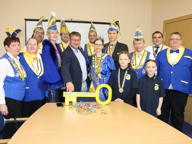 Aschermittwoch im Schönebecker Rathaus: Narren geben Rathausschlüssel zurück