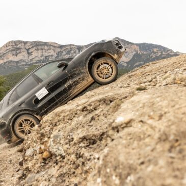 Erprobung des neuen Porsche Cayenne auf der Zielgeraden