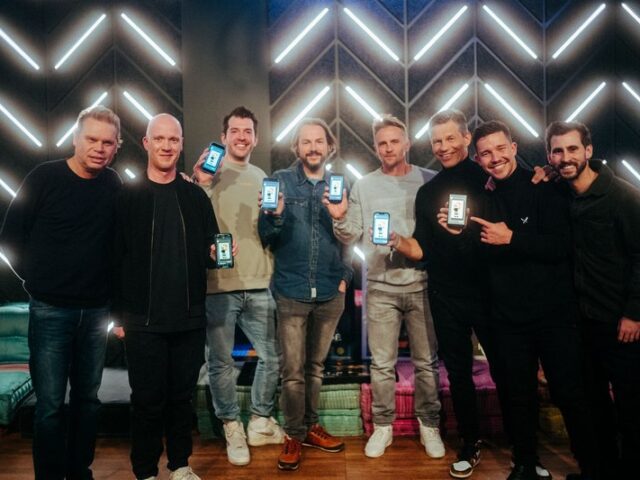 UNIVERSAL MUSIC Deutschland verleiht als weltweit erstes Label offizielle Gold- und Platin-Awards auf der Blockchain