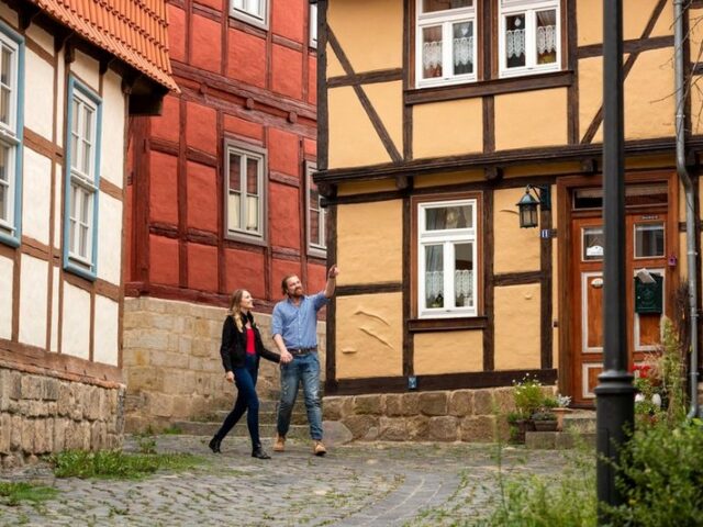 Zeitreisen zwischen Fachwerk, Kirchen und Synagogen – Erlebnisreiche Stadtrundgänge in Halberstadt am Nordrand des Harzes