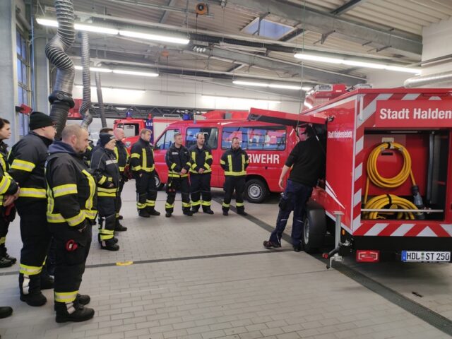 Notstromaggregat an Freiwillige Feuerwehr Haldensleben übergeben