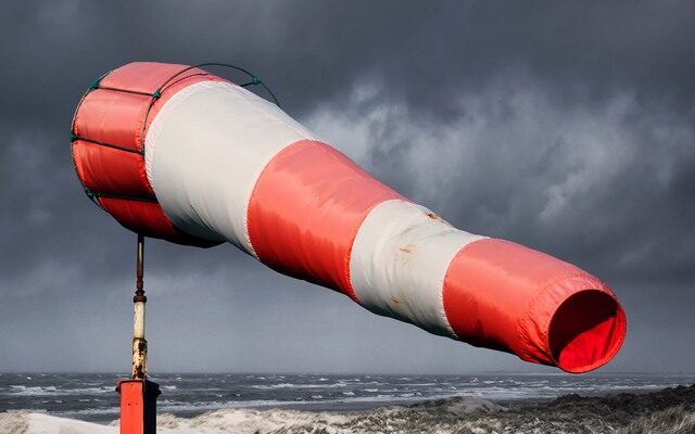 Turbulenter Wochenstart – Sturm, Gewitter und „Eintagsfrühling“ am Montag