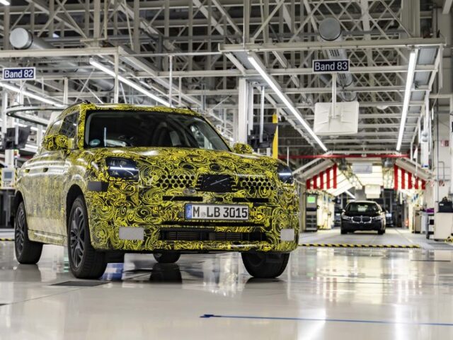 Der erste MINI „Made in Germany“: BMW Group Werk Leipzig bereitet Produktion des vollelektrischen MINI Countryman vor