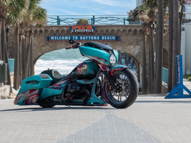 BMW Motorrad präsentiert die R 18 B HEAVY DUTY