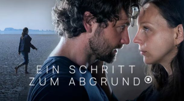 Thriller-Drama: Erfolgreiche Mini-Serie „Ein Schritt zum Abgrund“ mit Petra Schmidt-Schaller heute im Ersten (20:15 – 23:15 Uhr)