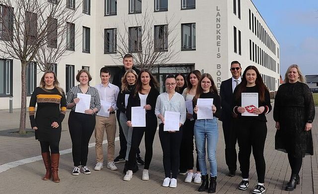 Für zehn junge Azubis beginnt im August 2023 die Berufsausbildung beim Landkreis Börde