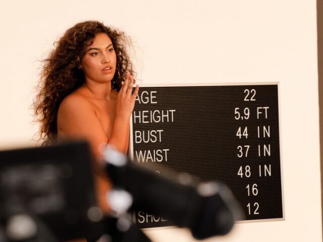 Die „Germany’s Next Topmodel – by Heidi Klum“ – Anwärterinnen shooten ihre Sedcard (ProSieben  20:15 – 23:20 Uhr)