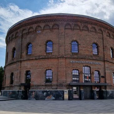 Planetarium Halle (Saale) feierlich eröffnet – Bildungsministerin Feußner gratuliert