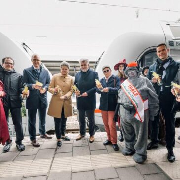 Großer Bahnhof in der Landeshauptstadt: Magdeburg feiert doppelte Zugtaufe