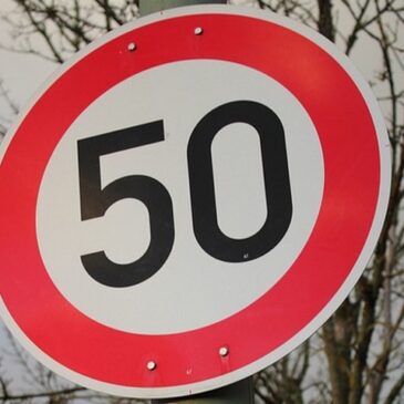 Höchstgeschwindigkeit in der Berliner Chaussee wird auf 50 km/h reduziert / Oberbürgermeisterin begrüßt geplante Absenkung