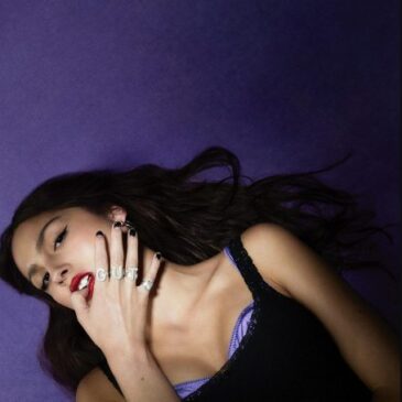 Olivia Rodrigo kündigt ihr zweites Album “GUTS” an und veröffentlicht heute neue Single “Vampire”