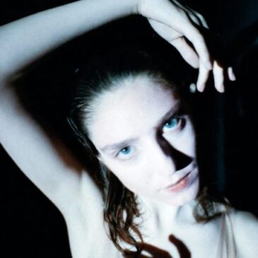 Birdy veröffentlicht ihren neuen Song „My Arms“