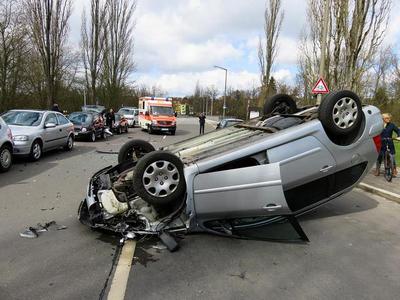 Straßenverkehrsunfälle im April 2023: 5 % Verletzte weniger als im Vorjahresmonat