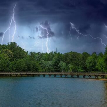 Sonntag Unwettergefahr im Westen – Bisher heißester Tag des Jahres