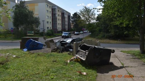 Verkehrsunfall in der Hans-Gerade-Straße: Autofahrer wird schwer verletzt
