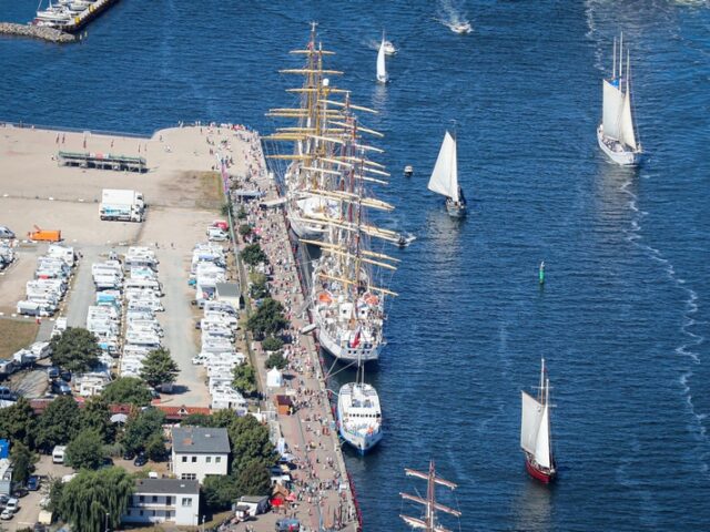 Willkommen an Bord – die Deutsche Marine bei der Hanse Sail 2023