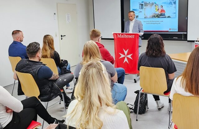 Von Beruf Retter: Ausbildung im Notfallsanitätsdienst hat begonnen