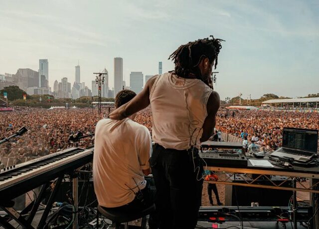 Fred again mit seinem neuen Song „adore u“