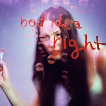 Olivia Rodrigo veröffentlicht heute ihre neue Single “bad idea right?”