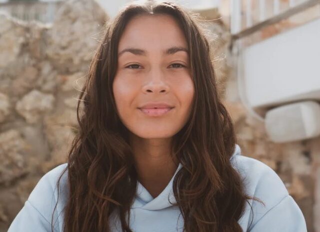 Malou und ihre neue Single „Lying“