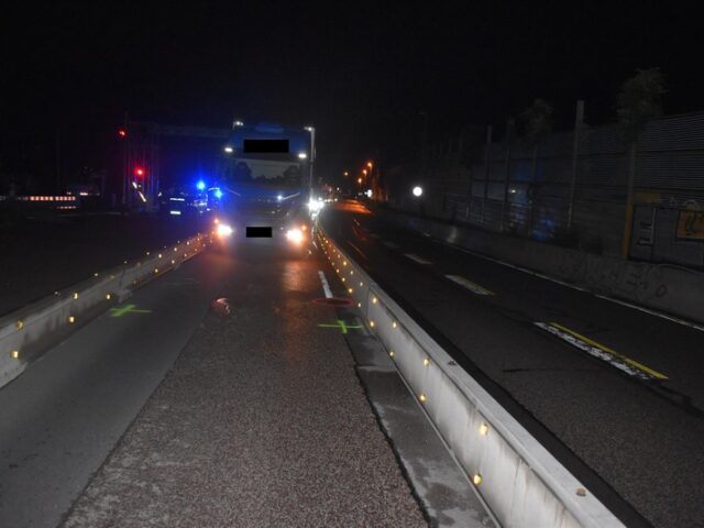 Magdeburger Ring: Fußgänger wird von Lkw erfasst und schwer verletzt