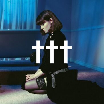 Crosses ††† veröffentlichen „Invisible Hand“