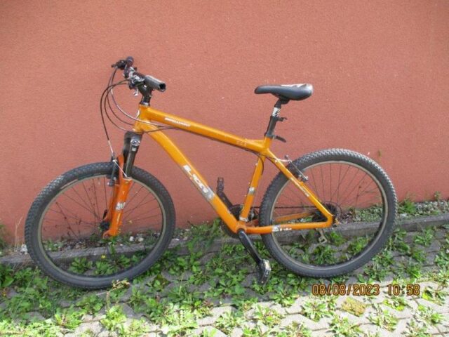 Polizei stellt Fahrrad sicher und sucht Eigentümer