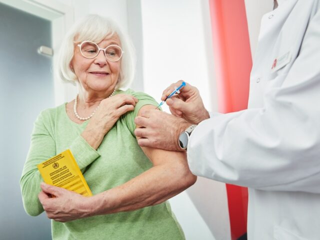 Grippeschutzimpfungen in Apotheken: Neuer Vertrag fĂĽr Versicherte von Ersatzkassen