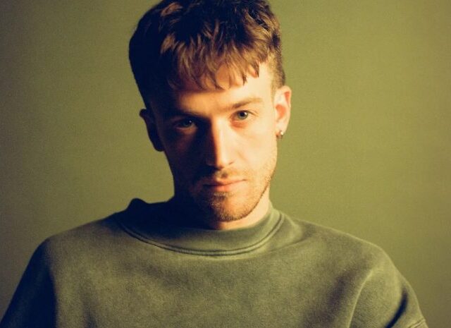 CCOSMO mit seiner neuen Single „Pfeil“