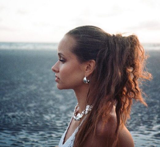 AVY veröffentlicht neue Single + Video “Blindenschrift”