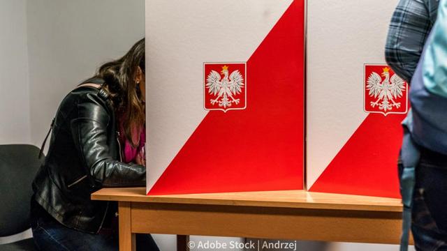 Auswanderung kann zu Stimmenzuwachs rechter Parteien in Polen führen