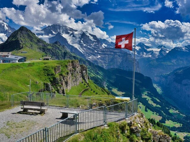 Schweiz weiterhin das beliebteste europÀische Auswandererziel der Deutschen