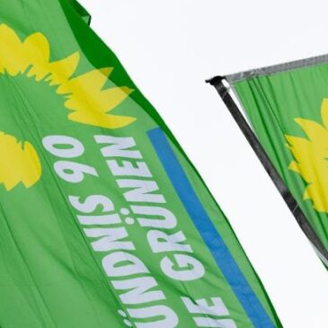 Presseclub ab 12:02 Uhr: Feindbild statt Volkspartei – Woher rührt die Wut auf die Grünen?