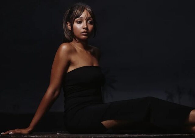 PinkPantheress kündigt ihr Debütalbum „Heaven knows“ für 10. November an / Neue Single „Capable of love“