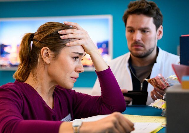 Krankenhausserie: Bettys Diagnose – Wahrheit oder Täuschung (ZDF 19:25 – 20:15 Uhr)