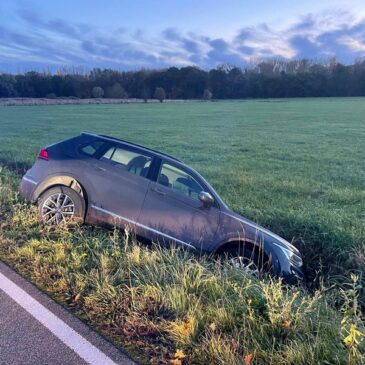 Frau wird von eigenem Auto überrollt