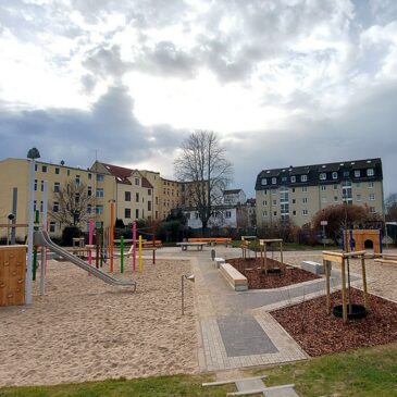 Spielplatz in der Wedringer Straße nach Sanierung freigegeben / „Reise um die Welt kann“ in Neue Neustadt kann beginnen