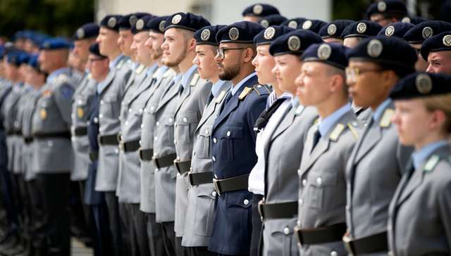 Haseloff: Soldaten übernehmen Verantwortung für Gemeinwesen