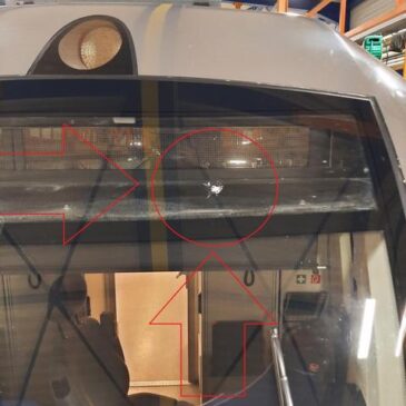 Zeugenaufruf der Bundespolizei: Schaden an Frontscheibe einer S- Bahn aufgrund möglichen Wurfs oder Beschusses