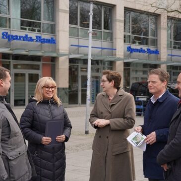 Bahnhofsvorplatz: Erste 1,2 Millionen Euro für Willy-Brandt-Platz / Oberbürgermeisterin nimmt Förderbescheid des Bundes entgegen