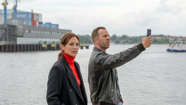 Krimiserie: SOKO Wismar – Karoline Undercover (2) (ZDF 18:00 – 18:54 Uhr)