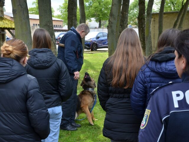 70 Mädchen und Jungen erhalten Einblick in den Polizeiberuf