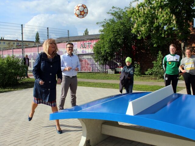 Trendsportart Teqball erstmals auf städtischer Freizeitfläche möglich