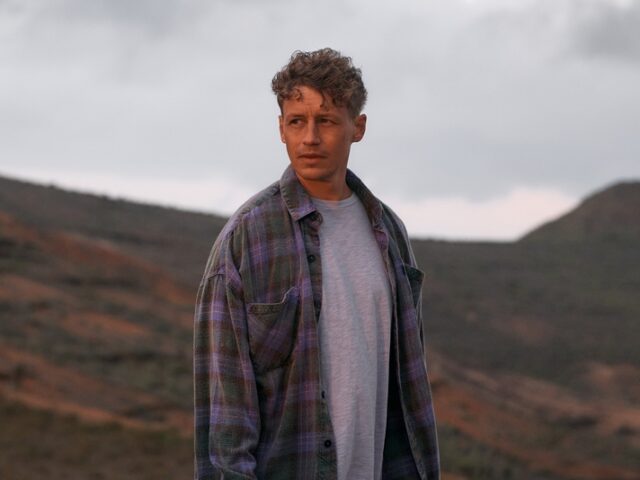 Tim Bendzko veröffentlicht „KOMM SCHON!“ (Offizielles Lyricvideo)