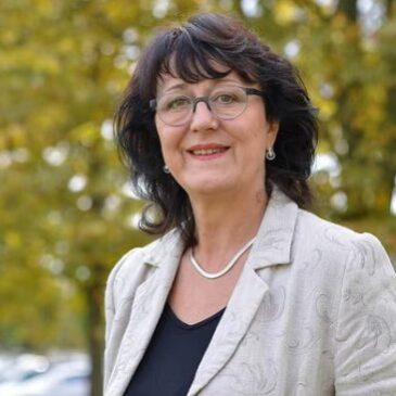 Bildungsministerin Feußner bei „Politik trifft Azubi“: Magdeburg als einer von bundesweit vier Ausbildungsstandorten für Gerüstbauer