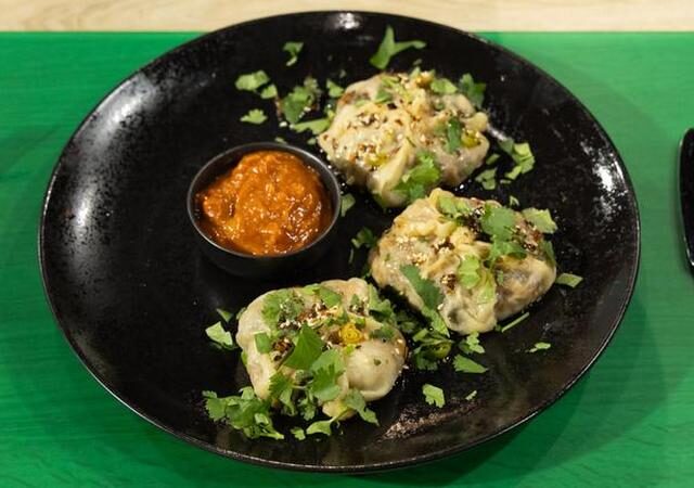 Die Küchenschlacht: Kichererbsen vs. Blumenkohlsteak vom 24. April 2024