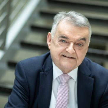 Innenminister von NRW: Strafmündigkeitsalter ist Thema