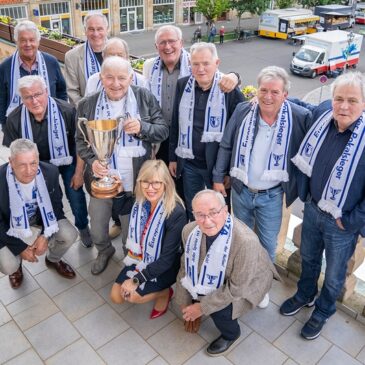 Landeshauptstadt würdigt 1. FC Magdeburg für den Gewinn des Europapokals vor 50 Jahren /  Eintragung in das Goldene Buch